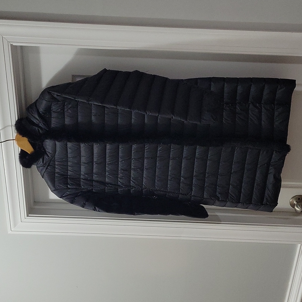 Cole Haan puffe coat